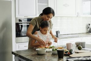 I bambini possono seguire un’alimentazione vegetariana o vegana